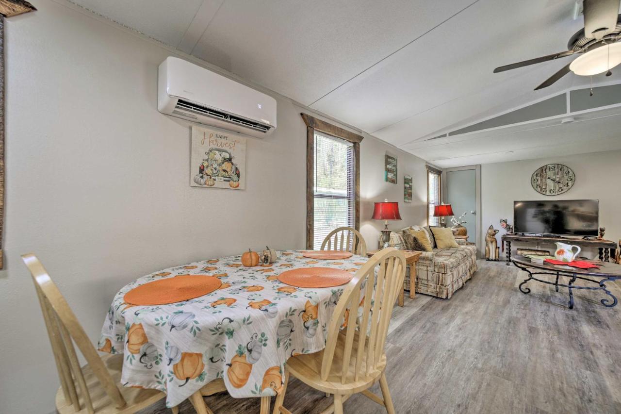 Smoky Mountain Vacation Rental With Hot Tub And Kayaks Whittier Exterior foto
